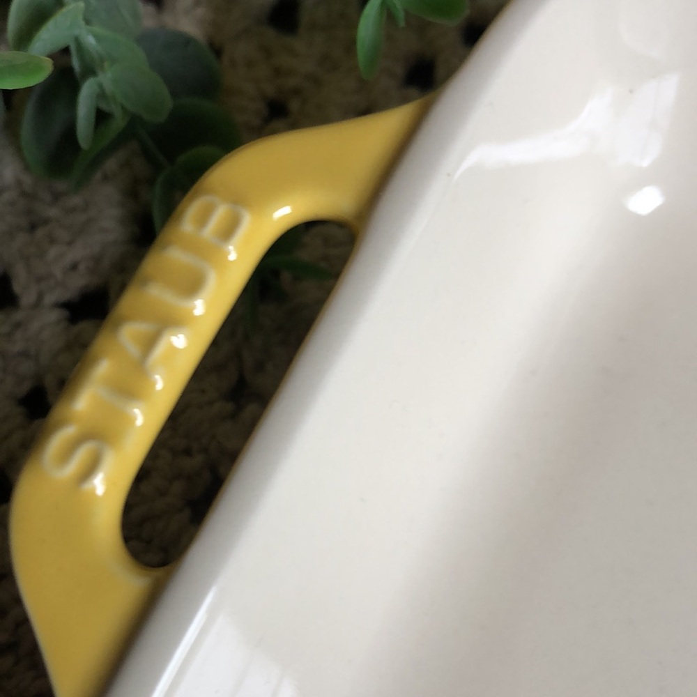 Staub Yellow Rectangular Gratin Ceramic Casserole Dish with Handles - Picture 7 of 11
